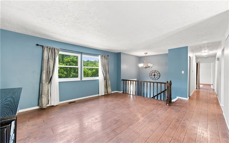 517 Hull Run Rd, Waynesburg, 15370, 3 Bedrooms Bedrooms, ,2.1 BathroomsBathrooms,Residential,For Sale,Hull Run Rd,1766245