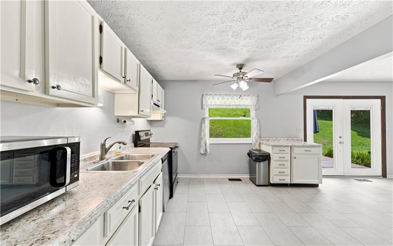 517 Hull Run Rd, Waynesburg, 15370, 3 Bedrooms Bedrooms, ,2.1 BathroomsBathrooms,Residential,For Sale,Hull Run Rd,1766245