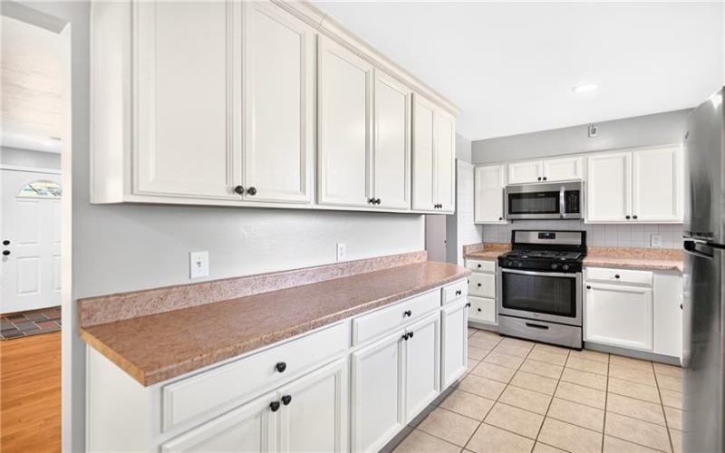621 Woodland Road, Canonsburg, 15317, 3 Bedrooms Bedrooms, 10 Rooms Rooms,2 BathroomsBathrooms,Residential,For Sale,Woodland Road,1766255