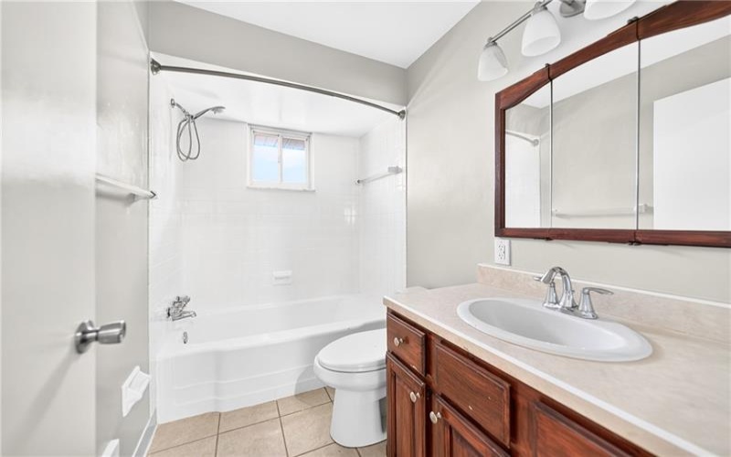 621 Woodland Road, Canonsburg, 15317, 3 Bedrooms Bedrooms, 10 Rooms Rooms,2 BathroomsBathrooms,Residential,For Sale,Woodland Road,1766255