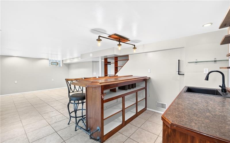621 Woodland Road, Canonsburg, 15317, 3 Bedrooms Bedrooms, 10 Rooms Rooms,2 BathroomsBathrooms,Residential,For Sale,Woodland Road,1766255