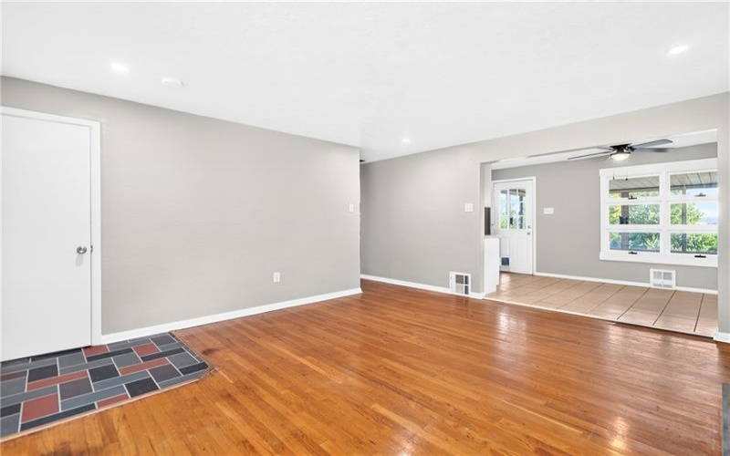 621 Woodland Road, Canonsburg, 15317, 3 Bedrooms Bedrooms, 10 Rooms Rooms,2 BathroomsBathrooms,Residential,For Sale,Woodland Road,1766255