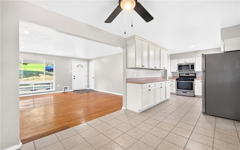 621 Woodland Road, Canonsburg, 15317, 3 Bedrooms Bedrooms, 10 Rooms Rooms,2 BathroomsBathrooms,Residential,For Sale,Woodland Road,1766255