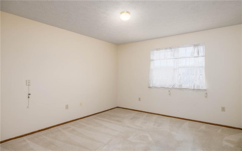 207 Clubhouse Dr, Washington, 15301, 2 Bedrooms Bedrooms, 5 Rooms Rooms,1.1 BathroomsBathrooms,Residential,For Sale,Clubhouse Dr,1766256