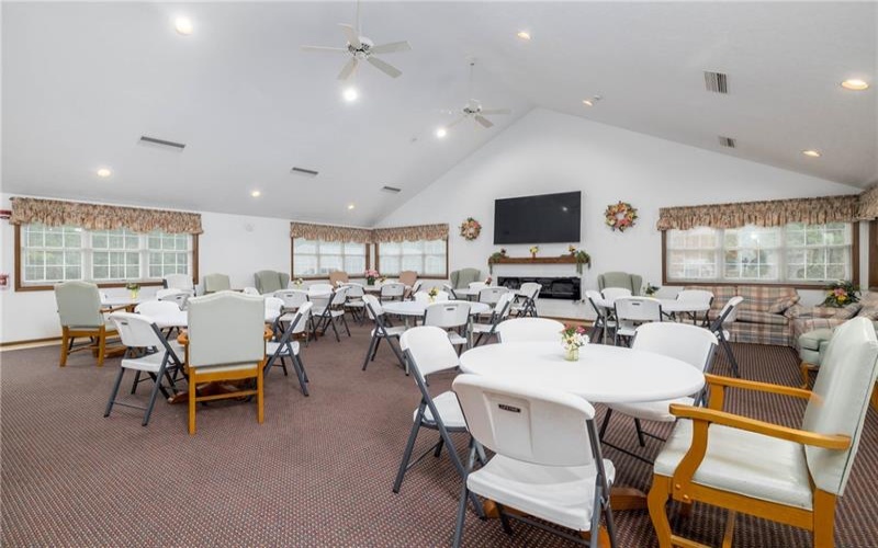 207 Clubhouse Dr, Washington, 15301, 2 Bedrooms Bedrooms, 5 Rooms Rooms,1.1 BathroomsBathrooms,Residential,For Sale,Clubhouse Dr,1766256