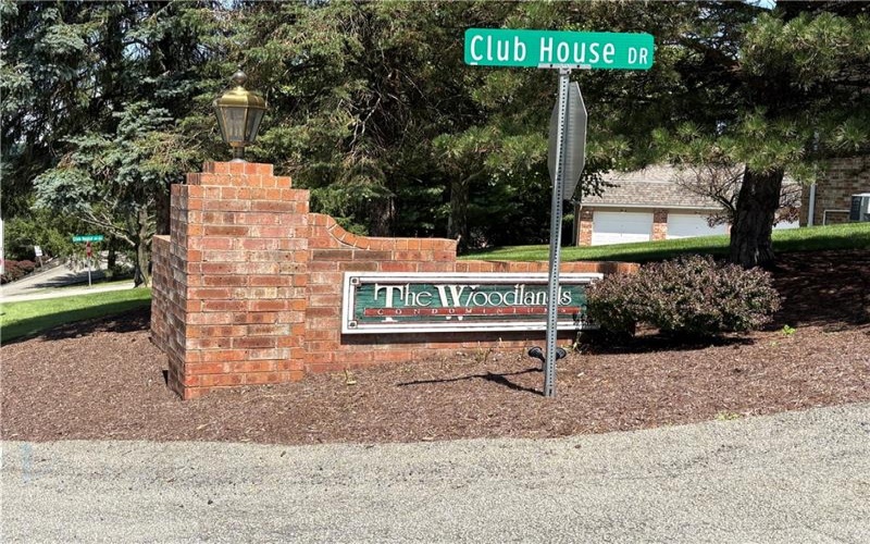 207 Clubhouse Dr, Washington, 15301, 2 Bedrooms Bedrooms, 5 Rooms Rooms,1.1 BathroomsBathrooms,Residential,For Sale,Clubhouse Dr,1766256
