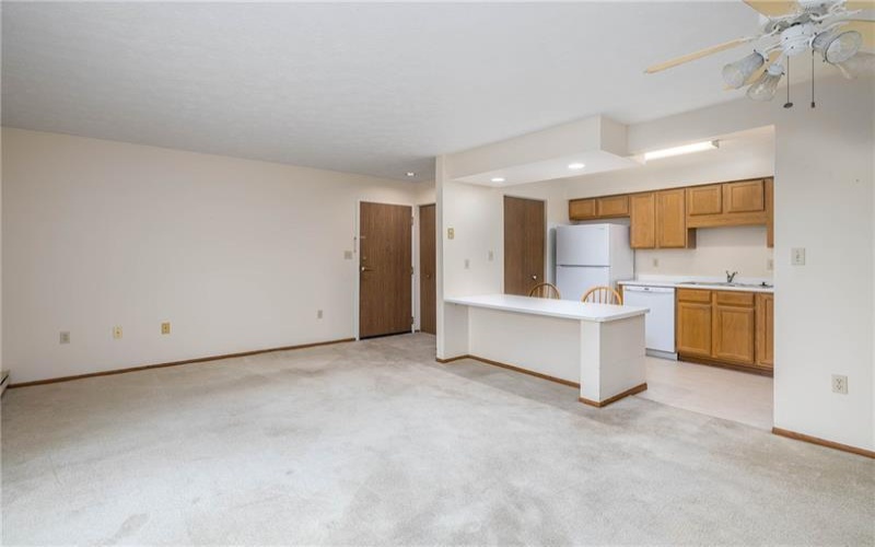 207 Clubhouse Dr, Washington, 15301, 2 Bedrooms Bedrooms, 5 Rooms Rooms,1.1 BathroomsBathrooms,Residential,For Sale,Clubhouse Dr,1766256