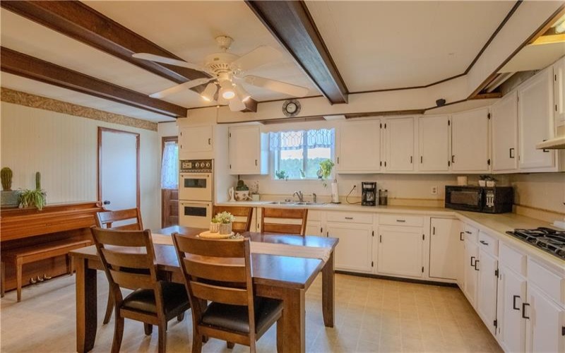 60 Stadium Rd, Millsboro, 15348, 3 Bedrooms Bedrooms, ,2.1 BathroomsBathrooms,Residential,For Sale,Stadium Rd,1766267