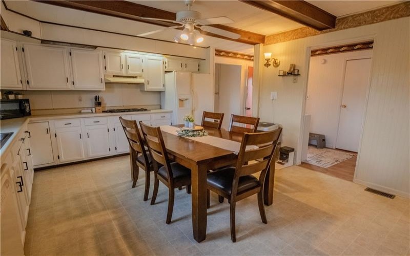 60 Stadium Rd, Millsboro, 15348, 3 Bedrooms Bedrooms, ,2.1 BathroomsBathrooms,Residential,For Sale,Stadium Rd,1766267