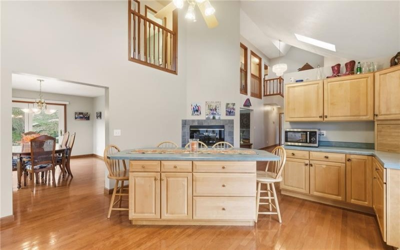 327 Sugar Run Rd, Waynesburg, 15370, 4 Bedrooms Bedrooms, ,2.2 BathroomsBathrooms,Farm-acreage-lot,For Sale,6 stall barn 2 run-ins,Sugar Run Rd,1767656