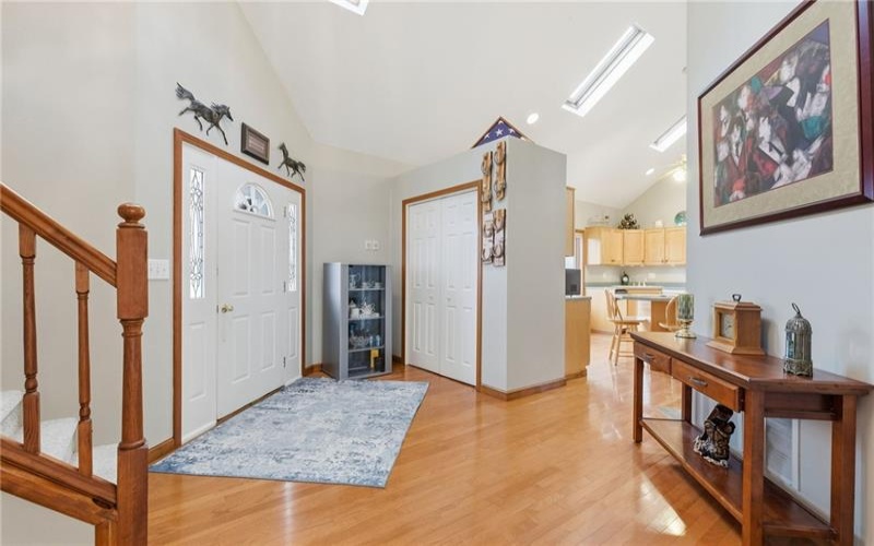 327 Sugar Run Rd, Waynesburg, 15370, 4 Bedrooms Bedrooms, ,2.2 BathroomsBathrooms,Farm-acreage-lot,For Sale,6 stall barn 2 run-ins,Sugar Run Rd,1767656