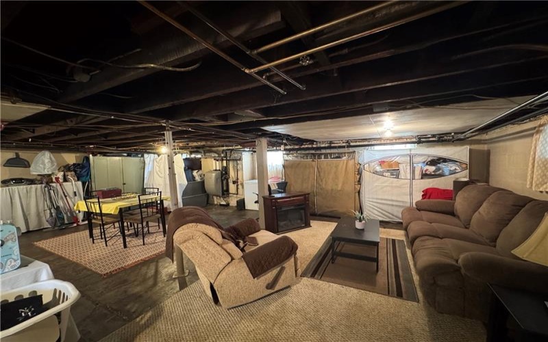 530 Green Street, Brownsville, 15417, 3 Bedrooms Bedrooms, 7 Rooms Rooms,1 BathroomBathrooms,Residential,For Sale,Green Street,1766270