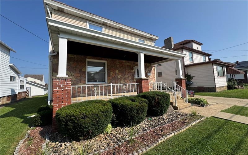 530 Green Street, Brownsville, 15417, 3 Bedrooms Bedrooms, 7 Rooms Rooms,1 BathroomBathrooms,Residential,For Sale,Green Street,1766270