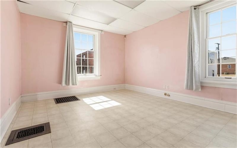 1607 Ligonier STREET, Latrobe, 15650, 4 Bedrooms Bedrooms, ,1.1 BathroomsBathrooms,Residential,For Sale,Ligonier,1767662