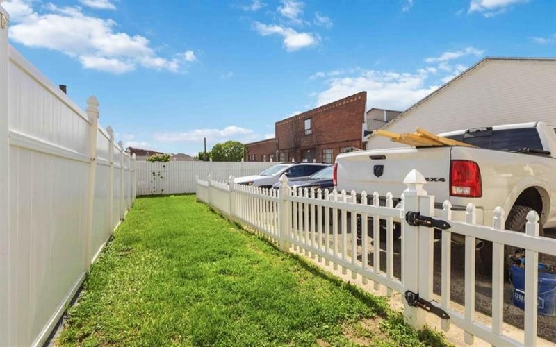 1607 Ligonier STREET, Latrobe, 15650, 4 Bedrooms Bedrooms, ,1.1 BathroomsBathrooms,Residential,For Sale,Ligonier,1767662
