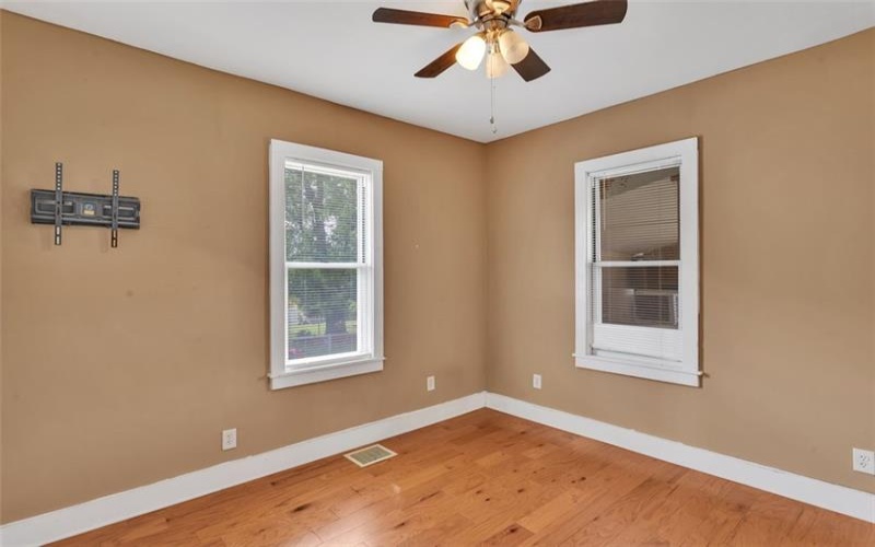 828 John St, Langeloth, 15054, 3 Bedrooms Bedrooms, 6 Rooms Rooms,1 BathroomBathrooms,Residential,For Sale,John St,1766306
