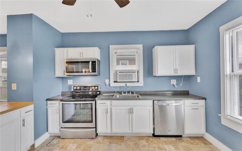 828 John St, Langeloth, 15054, 3 Bedrooms Bedrooms, 6 Rooms Rooms,1 BathroomBathrooms,Residential,For Sale,John St,1766306