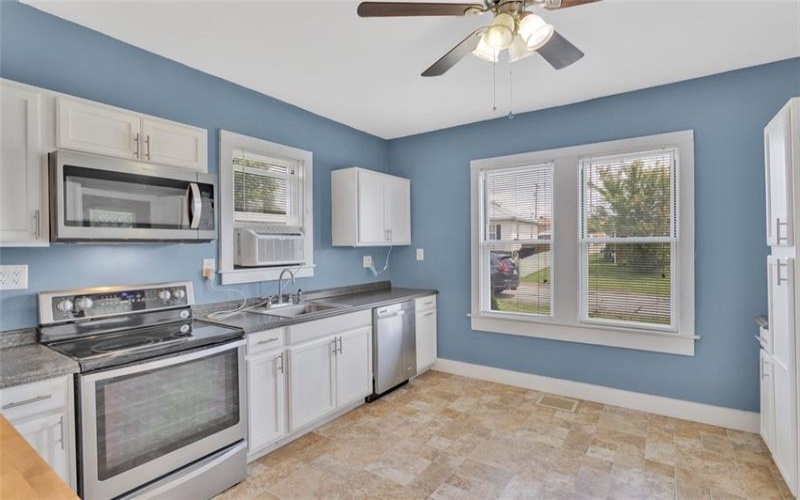 828 John St, Langeloth, 15054, 3 Bedrooms Bedrooms, 6 Rooms Rooms,1 BathroomBathrooms,Residential,For Sale,John St,1766306