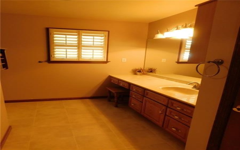321 Meadowlark Dr, Uniontown, 15401, 3 Bedrooms Bedrooms, ,2.1 BathroomsBathrooms,Residential,For Sale,Meadowlark Dr,1766334