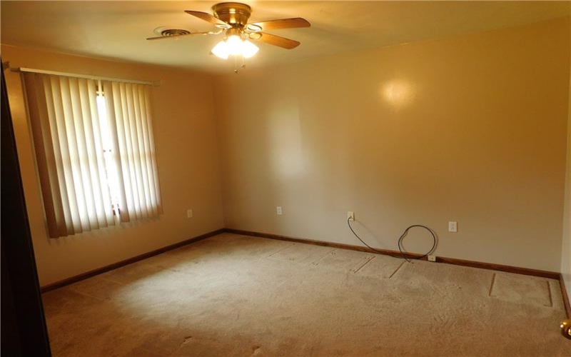 321 Meadowlark Dr, Uniontown, 15401, 3 Bedrooms Bedrooms, ,2.1 BathroomsBathrooms,Residential,For Sale,Meadowlark Dr,1766334
