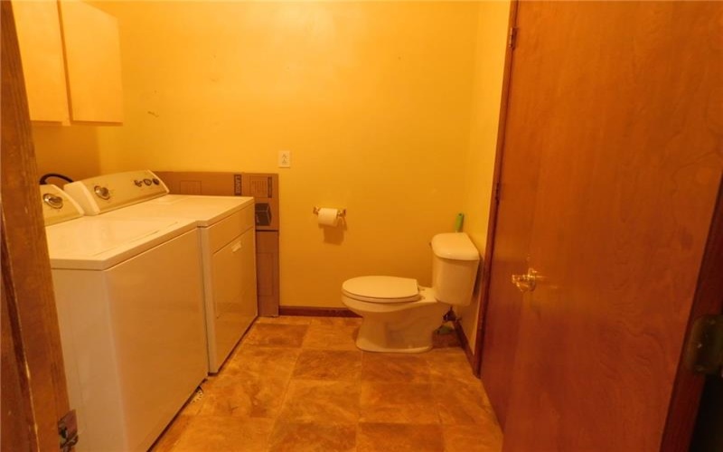 321 Meadowlark Dr, Uniontown, 15401, 3 Bedrooms Bedrooms, ,2.1 BathroomsBathrooms,Residential,For Sale,Meadowlark Dr,1766334