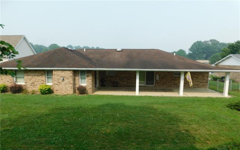 321 Meadowlark Dr, Uniontown, 15401, 3 Bedrooms Bedrooms, ,2.1 BathroomsBathrooms,Residential,For Sale,Meadowlark Dr,1766334