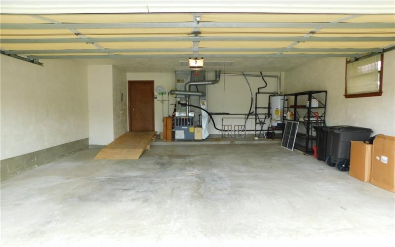 321 Meadowlark Dr, Uniontown, 15401, 3 Bedrooms Bedrooms, ,2.1 BathroomsBathrooms,Residential,For Sale,Meadowlark Dr,1766334