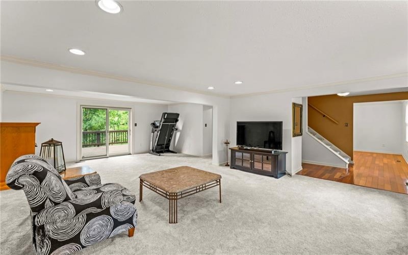 437 Hunting Creek Rd, Canonsburg, 15317, 4 Bedrooms Bedrooms, 11 Rooms Rooms,2.1 BathroomsBathrooms,Residential,For Sale,Hunting Creek Rd,1766371
