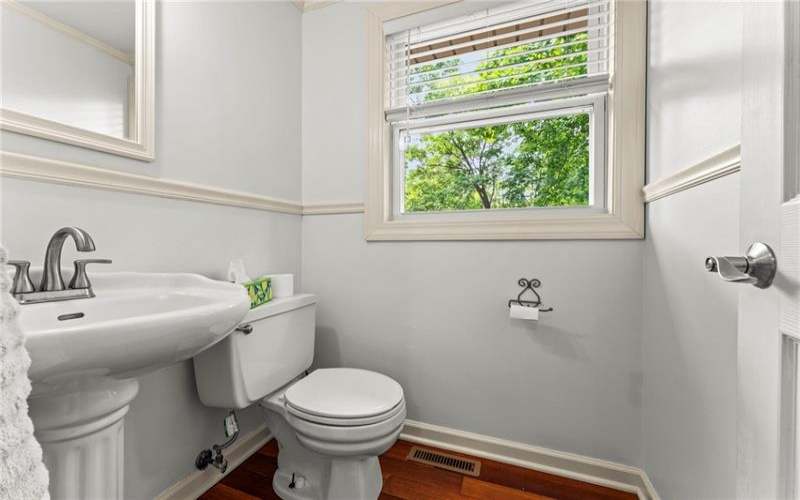 437 Hunting Creek Rd, Canonsburg, 15317, 4 Bedrooms Bedrooms, 11 Rooms Rooms,2.1 BathroomsBathrooms,Residential,For Sale,Hunting Creek Rd,1766371