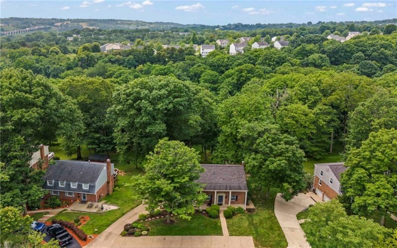 437 Hunting Creek Rd, Canonsburg, 15317, 4 Bedrooms Bedrooms, 11 Rooms Rooms,2.1 BathroomsBathrooms,Residential,For Sale,Hunting Creek Rd,1766371