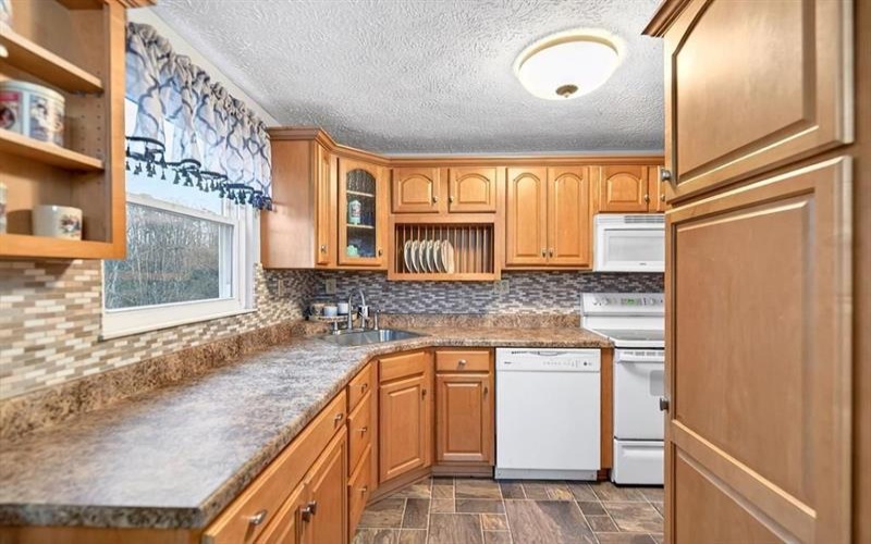 1952 Colleen Dr., North Huntingdon, 15642, 3 Bedrooms Bedrooms, 9 Rooms Rooms,1 BathroomBathrooms,Residential,For Sale,Colleen Dr.,1766388