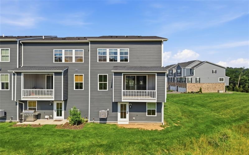 600 Spruce Lane, Canonsburg, 15317, 3 Bedrooms Bedrooms, ,2.2 BathroomsBathrooms,Lease,For Rent,Spruce Lane,1766409