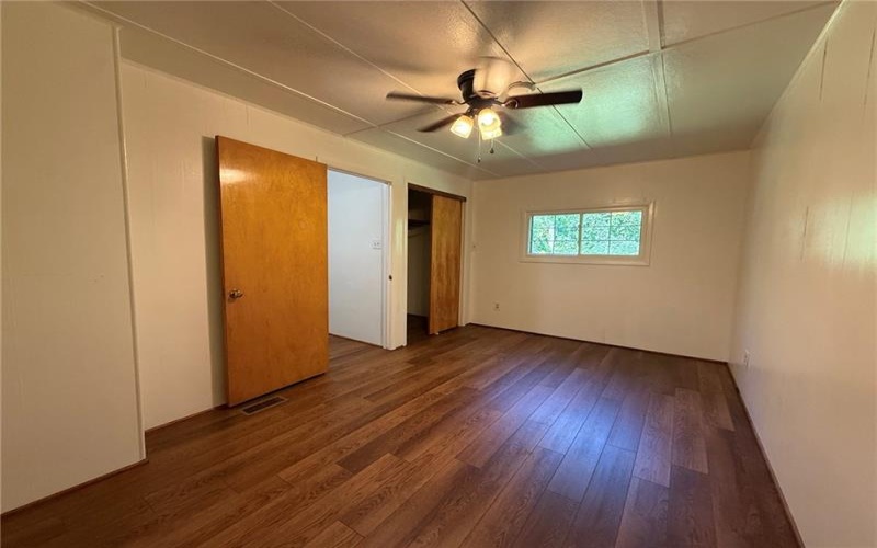 905 W Wylie Avenue, Washington, 15301, 2 Bedrooms Bedrooms, ,1 BathroomBathrooms,Lease,For Rent,W Wylie Avenue,1767706