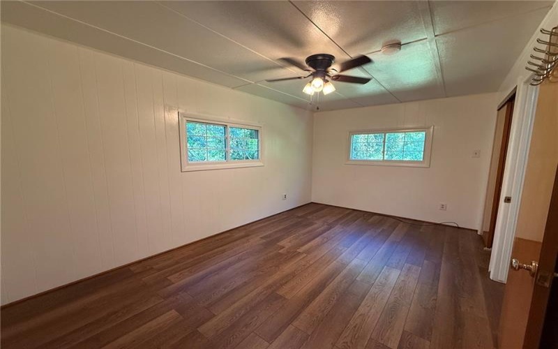 905 W Wylie Avenue, Washington, 15301, 2 Bedrooms Bedrooms, ,1 BathroomBathrooms,Lease,For Rent,W Wylie Avenue,1767706