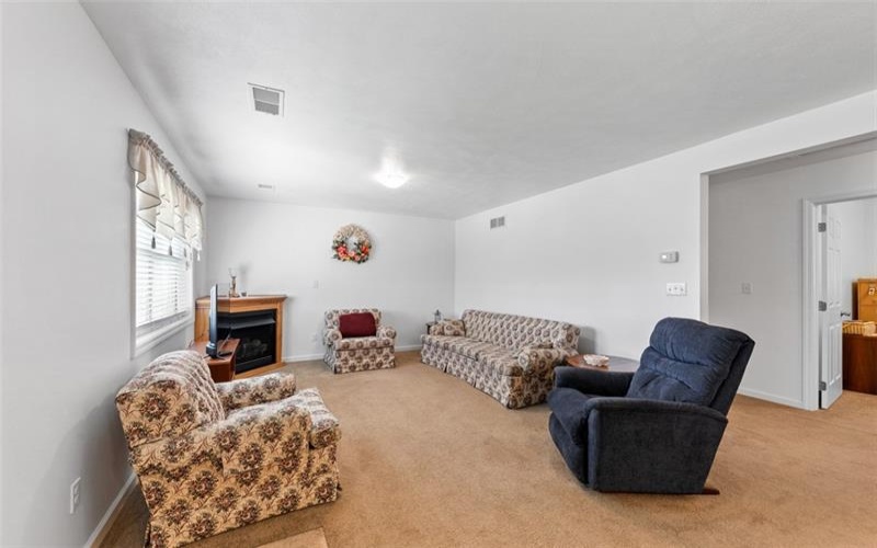27 Mannina Avenue, Dunlevy, 15432, 2 Bedrooms Bedrooms, 7 Rooms Rooms,1 BathroomBathrooms,Residential,For Sale,Mannina Avenue,1766414