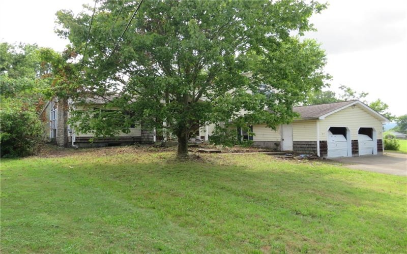 237 Everson Valley Rd, Connellsville, 15425, 4 Bedrooms Bedrooms, ,2.1 BathroomsBathrooms,Residential,For Sale,Everson Valley Rd,1766423