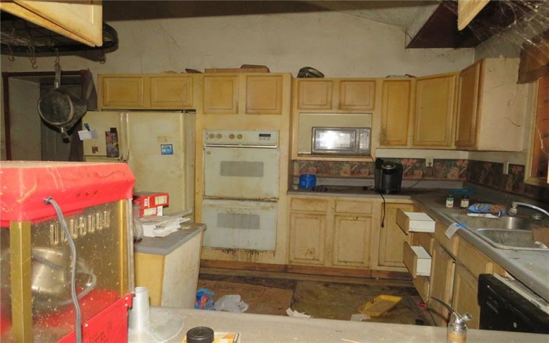237 Everson Valley Rd, Connellsville, 15425, 4 Bedrooms Bedrooms, ,2.1 BathroomsBathrooms,Residential,For Sale,Everson Valley Rd,1766423
