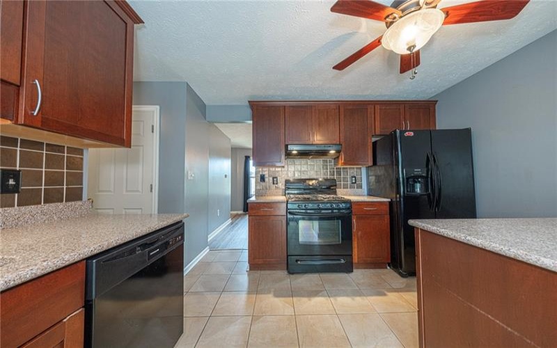 116 Damian Ct, Jeannette, 15644, 4 Bedroom Bedrooms, 9 Room Rooms,2.1 BathroomBathrooms,Residential,For Sale,Damian Ct,1767731