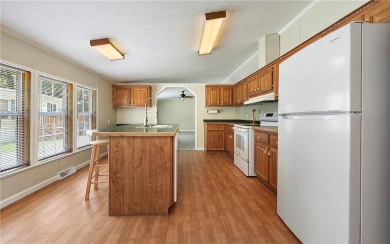 431 Illinois Ln, Irwin, 15642, 3 Bedroom Bedrooms, 7 Room Rooms,2 BathroomBathrooms,Residential,For Sale,Illinois Ln,1767739
