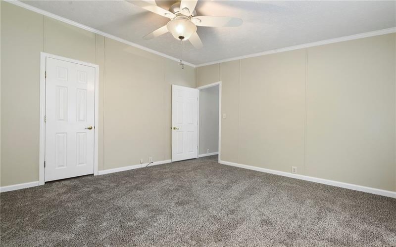 431 Illinois Ln, Irwin, 15642, 3 Bedroom Bedrooms, 7 Room Rooms,2 BathroomBathrooms,Residential,For Sale,Illinois Ln,1767739