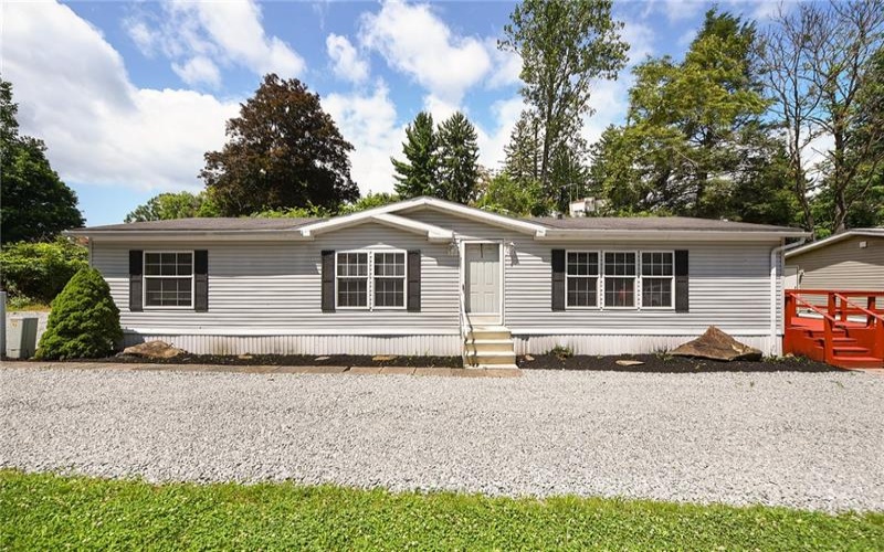 431 Illinois Ln, Irwin, 15642, 3 Bedroom Bedrooms, 7 Room Rooms,2 BathroomBathrooms,Residential,For Sale,Illinois Ln,1767739