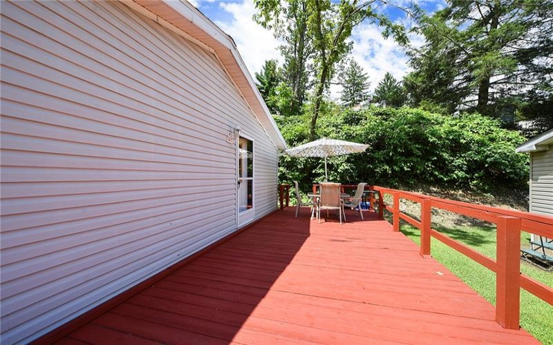 431 Illinois Ln, Irwin, 15642, 3 Bedroom Bedrooms, 7 Room Rooms,2 BathroomBathrooms,Residential,For Sale,Illinois Ln,1767739