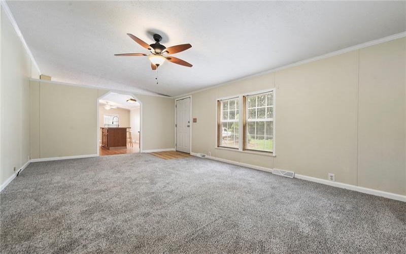 431 Illinois Ln, Irwin, 15642, 3 Bedroom Bedrooms, 7 Room Rooms,2 BathroomBathrooms,Residential,For Sale,Illinois Ln,1767739
