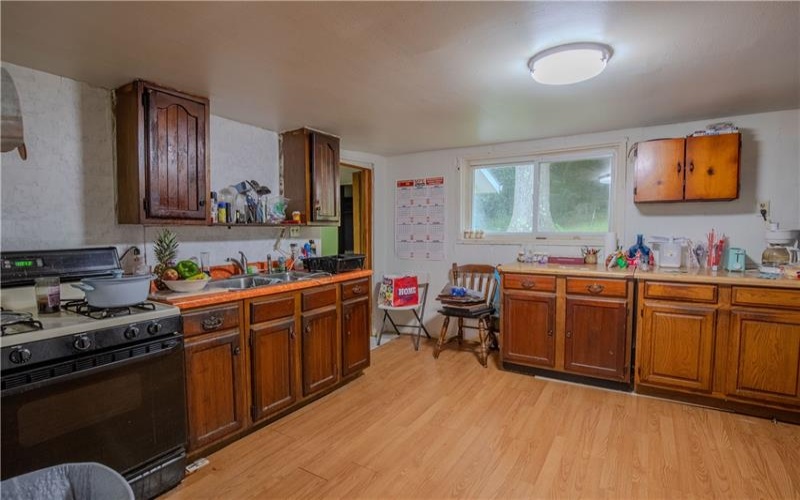 103 Wise Rd, Greensboro, 15338, 3 Bedrooms Bedrooms, ,1 BathroomBathrooms,Residential,For Sale,Wise Rd,1766474