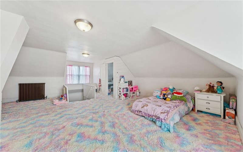 42 Highland Ave, Burgettstown, 15021, 4 Bedrooms Bedrooms, 9 Rooms Rooms,2.1 BathroomsBathrooms,Residential,For Sale,Highland Ave,1767784
