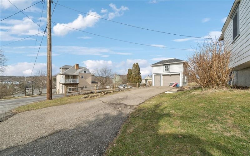 42 Highland Ave, Burgettstown, 15021, 4 Bedrooms Bedrooms, 9 Rooms Rooms,2.1 BathroomsBathrooms,Residential,For Sale,Highland Ave,1767784