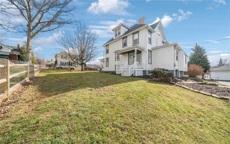 42 Highland Ave, Burgettstown, 15021, 4 Bedrooms Bedrooms, 9 Rooms Rooms,2.1 BathroomsBathrooms,Residential,For Sale,Highland Ave,1767784