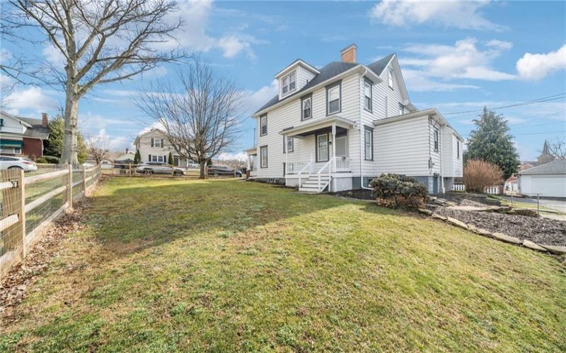 42 Highland Ave, Burgettstown, 15021, 4 Bedrooms Bedrooms, 9 Rooms Rooms,2.1 BathroomsBathrooms,Residential,For Sale,Highland Ave,1767784