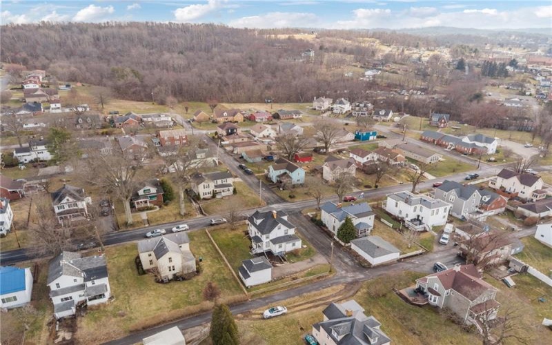 42 Highland Ave, Burgettstown, 15021, 4 Bedrooms Bedrooms, 9 Rooms Rooms,2.1 BathroomsBathrooms,Residential,For Sale,Highland Ave,1767784