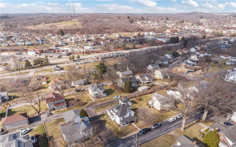 42 Highland Ave, Burgettstown, 15021, 4 Bedrooms Bedrooms, 9 Rooms Rooms,2.1 BathroomsBathrooms,Residential,For Sale,Highland Ave,1767784